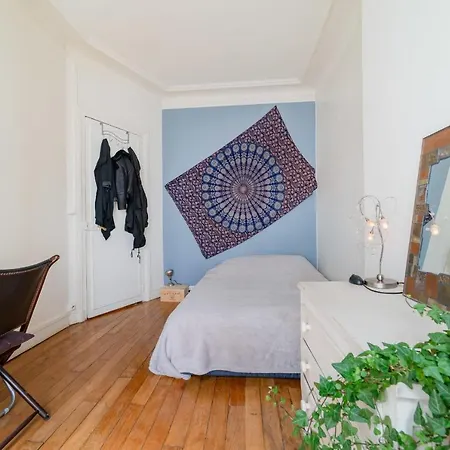 Apartment Beautiful Near Montmartre Paris